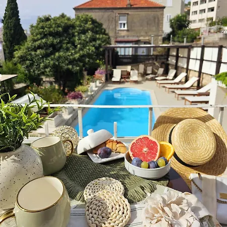 Miljas 2 * Ντουμπρόβνικ