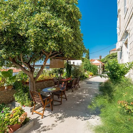 Miljas 2 * Dubrovník